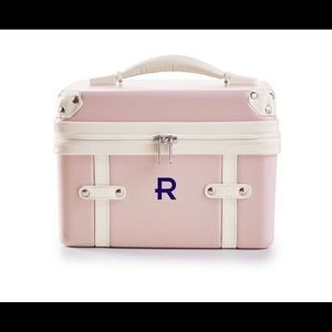 **NEW - NEVER USED** Mark & Graham Terminal 1 Cosmetic Case